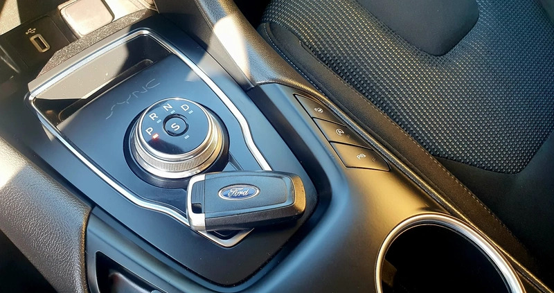 Ford Mondeo cena 65000 przebieg: 193395, rok produkcji 2019 z Legnica małe 631